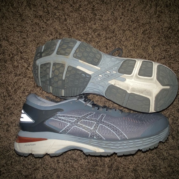 ASICS - Picture 3 of 4